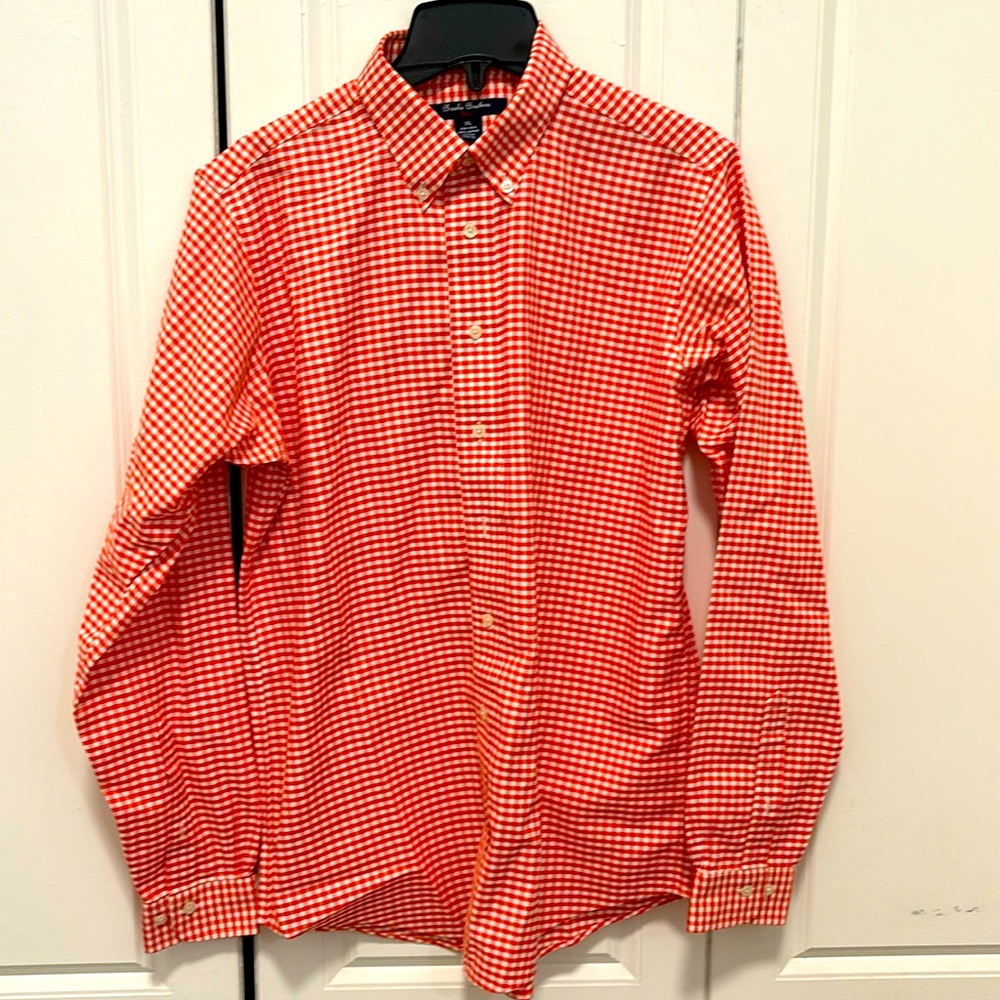 Brooks Brothers like new button down